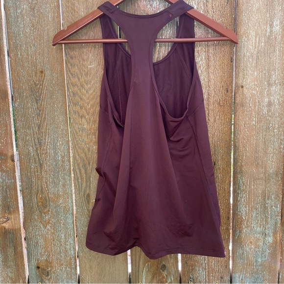 NIKE Dri-Fit Women's Maroon Burgundy Racerback Mesh Tank Top Size Small - Picture 6 of 8